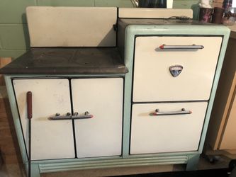 Montgomery Ward 1930’s wood stove oven