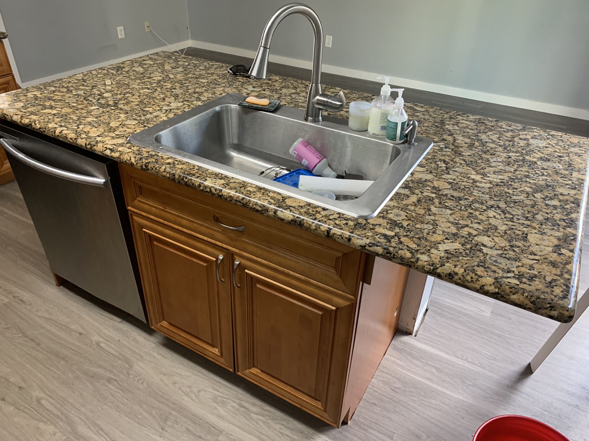 Cabanet &granite Top