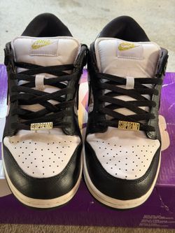Nike SB Supreme dunk Lows Black and white with gold stars and accents