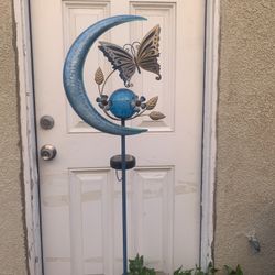 Blue Moon With Butterfly Solar Garden Stake 