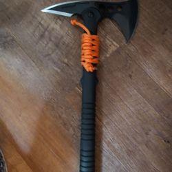 Multi-use Tomahawk Type Ax
