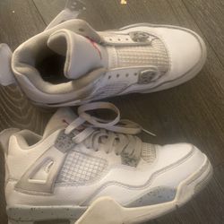 Oreo 4s size 5 1/2