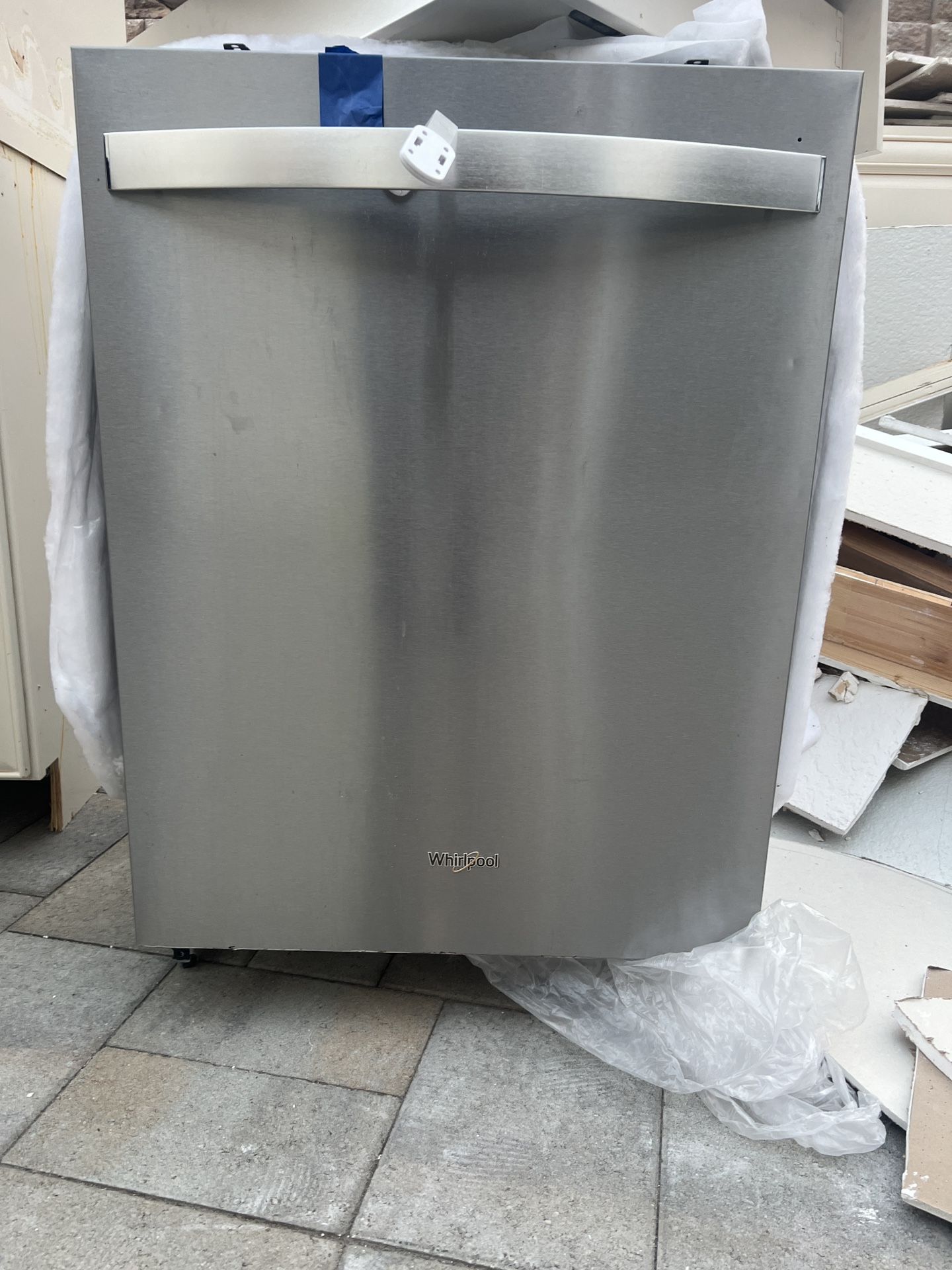 Whirlpool Dishwasher 24 inch Standard Size