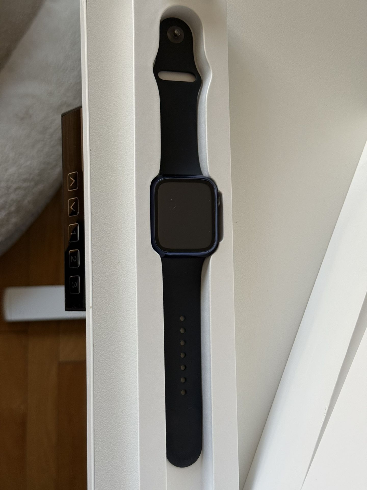 Apple Watch SE 2nd gen. Carrier Unlocked 32GB 44mm. LTE
