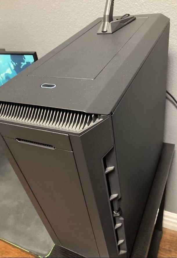 Gaming PC AMD RADEON 5600xt graphics card inside