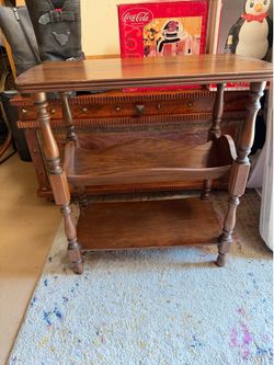 Mid-Century American Classical Three Tier Mahogany Magazine Rack Console Table