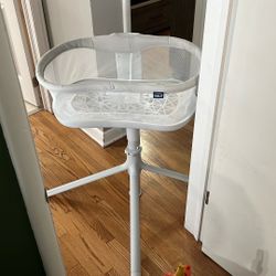 Baby Halo Swivel Sleeper