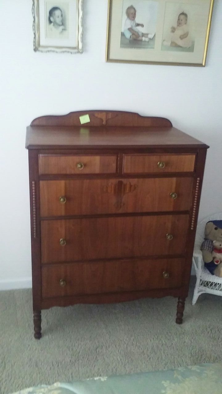 Antique dresser for Sale in Federal Way, WA OfferUp