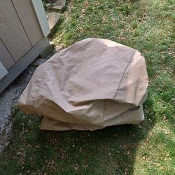 Large Rectangle Table and Chair Set Cover Used Good Condition. 