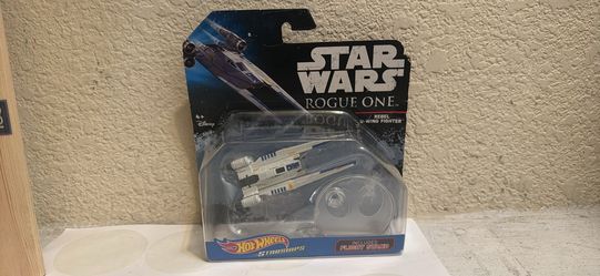 Star Wars Rogue One U Wing fighter