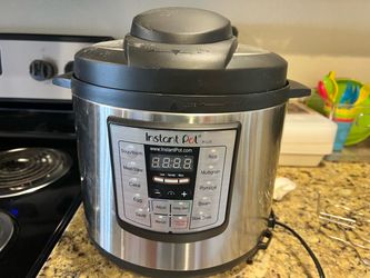 Instant Pot IP-LUX Electric Pressure Cooker