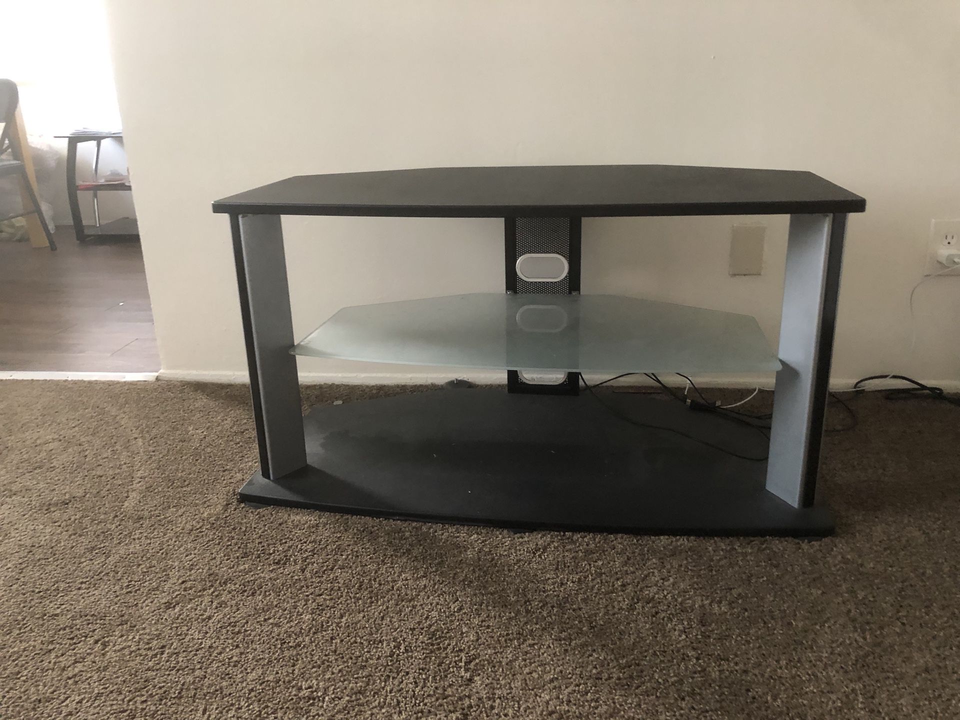 Tv stand last chance 10/9