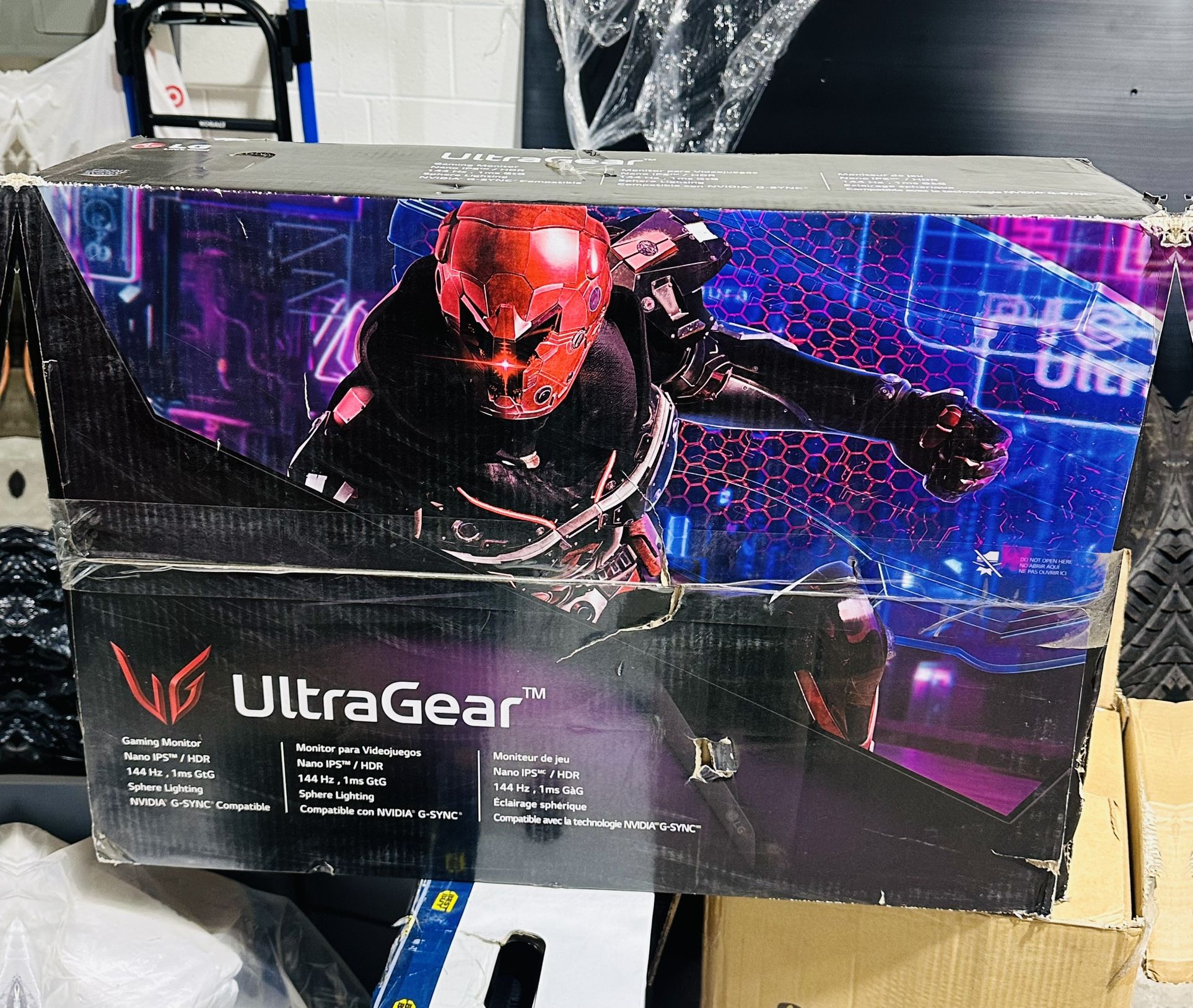LG - UltraGear 27" IPS UHD 1-ms FreeSync and G-SYNC Compatible Monitor - Black