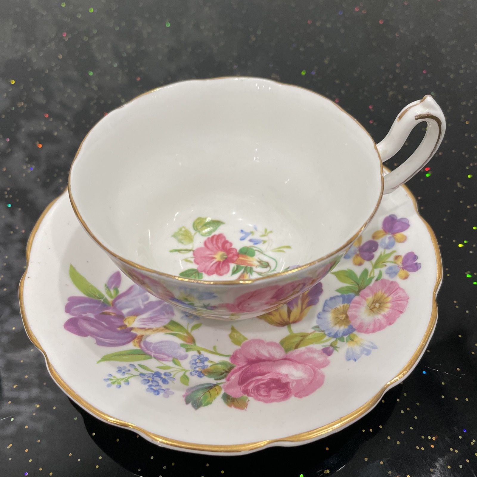 VTG VANDERWOOD Bone China Floral TEACUP & SAUCER Gold Edge. England. Rare!