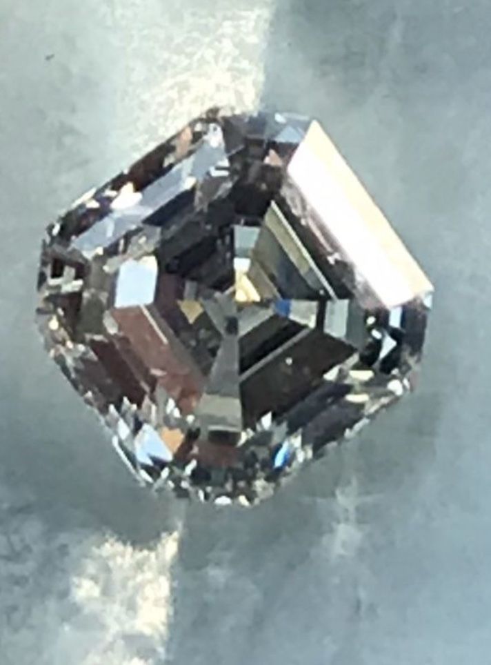 ONE CARAT DIAMOND