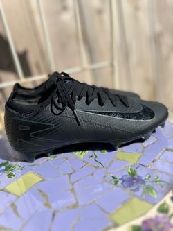 Nike Mercurial Vapor 16 Pro Soccer Cleats