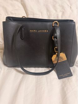 $75 - Marc Jacobs Purse