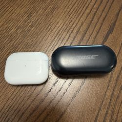 Apple AirPods and Bose headphones
