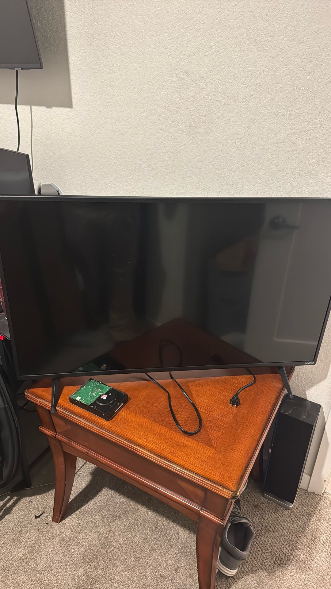 Vizio 45” Tv