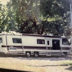 Georgie Boy Excalibur 35 ft Rv 