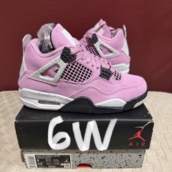 WOMENS SIZE 6 NIKE AIR JORDAN 4 RETRO ORCHID
