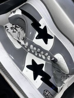 Used Doomstas Grey And Black Size 42 (8.5)