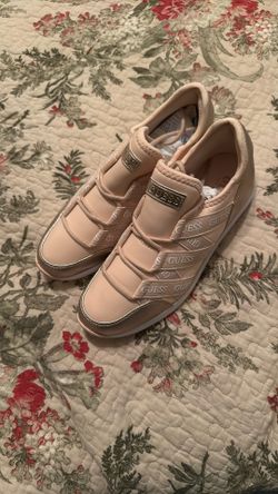 Guess Women’s Shoes