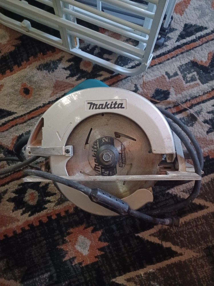 Makita Circular Saw