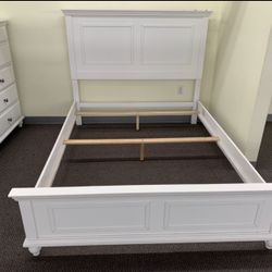Queen White Wooden Bed With BOXSPRING & 10” Orthopedic Supreme Mattress Included 📍 