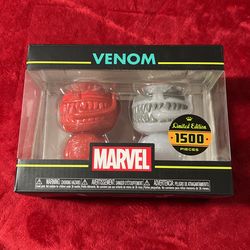 Venom Funko Hikari xs 