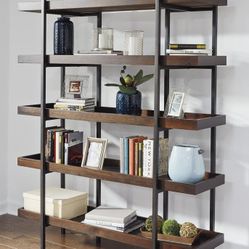 Bookcase 