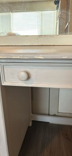 Desk with mirror