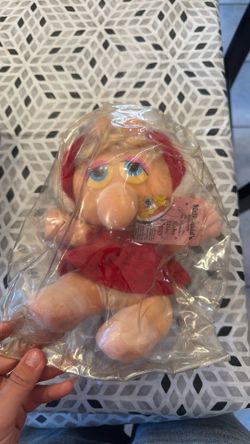 Miss piggy mc donald collectible
