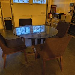 4 Chair Dinette Set With Glass Table 