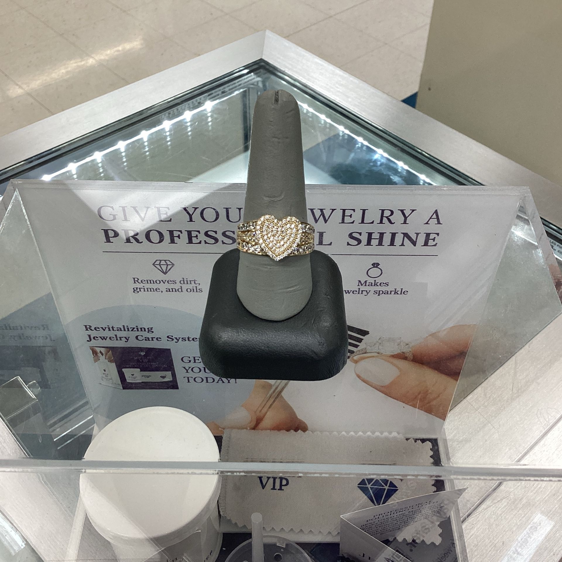 10k Yellow Gold Lady’s Ring - Heart