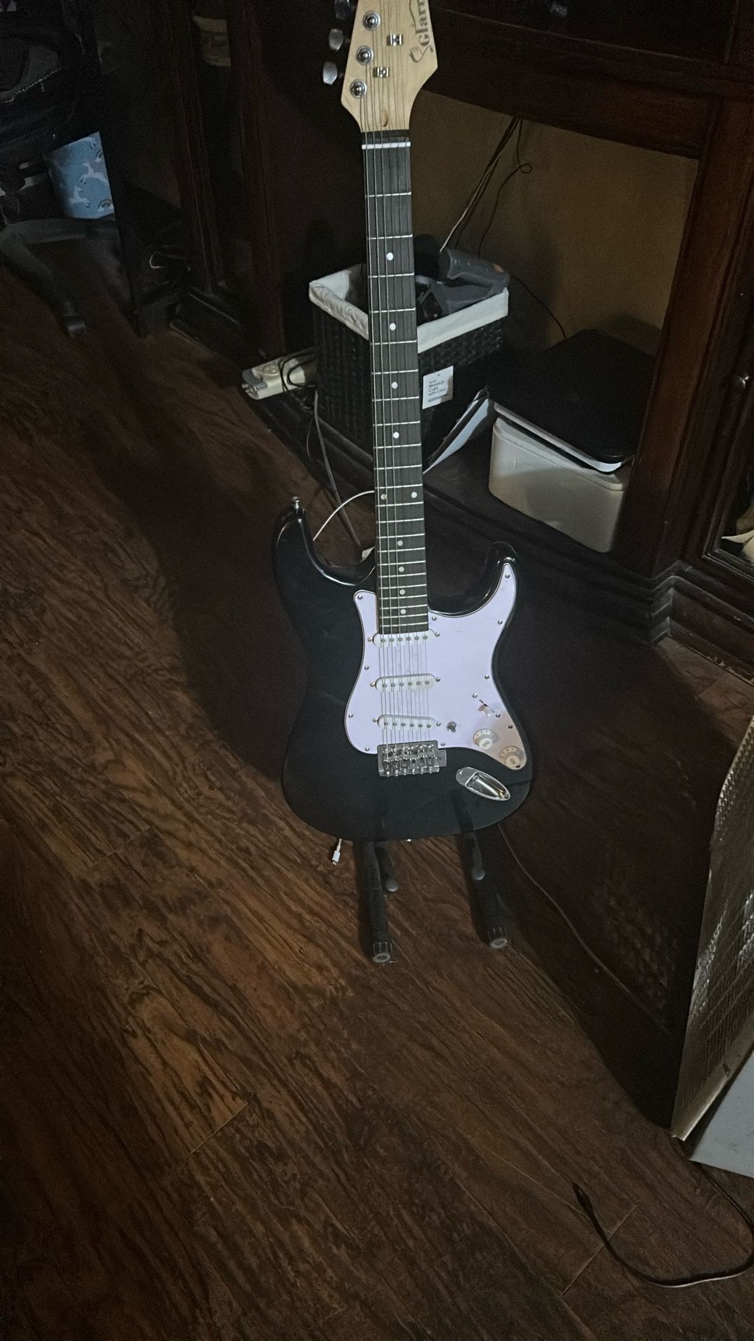 6 String Electric Guitar With 15 Watt Amp