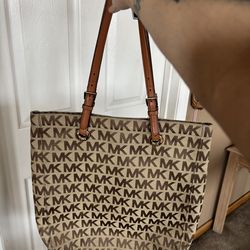 Michael Kors purse