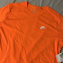 Nike Men’s T-Shirt Brand New Size XL