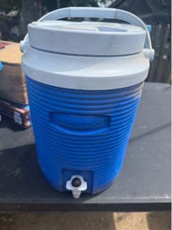 Free - water container