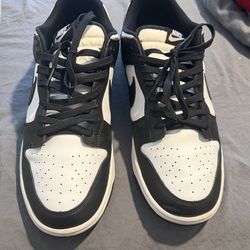 Nike dunk panda size 11