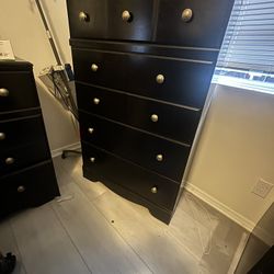 Black Wood Bedroom Dressers