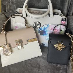 Purse & Bag Deal!!! ALL 5 - Free Item Included!