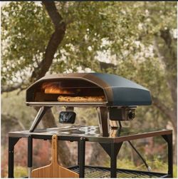 Brand New Ooni Koda 2 Pro 18" Gas-Powered Pizza Oven
