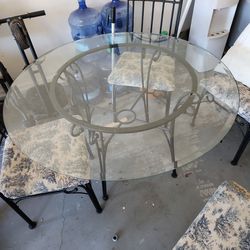Dinning  Table & Chairs 