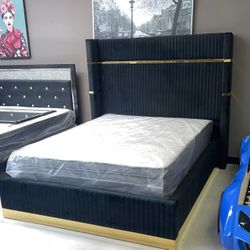 Aspen Queen black with free mattress $999  platform bed frame in stock 🚚