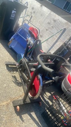 Fro form exercise bike price 25$. Pick up. In.  E.  Side. Tacoma
