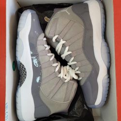 Jordan 11 Cool Grey Size 4.5