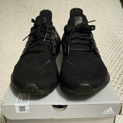 Adidas Ultraboost 22 Black Size 11.5