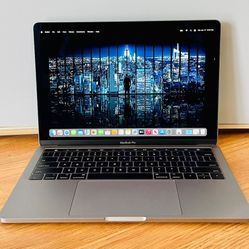 Apple MacBook Pro 2017 13” 3.5Ghz - Core i7 - 16GB RAM - 256GB SSD!