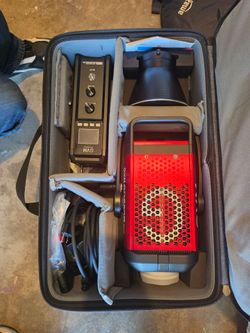2 GVM Pro SD650B Bi-Color LED Monolight w/ Barndoors and Fresnel Lens